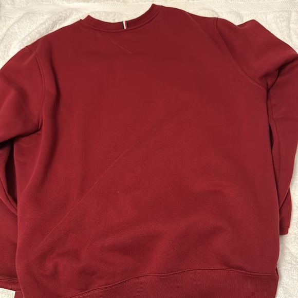 Tommy Hilfiger Men's Crewneck Sweater in Red - Picture 3 of 3
